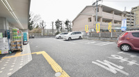 スギ薬局　小栗栖店の駐車場