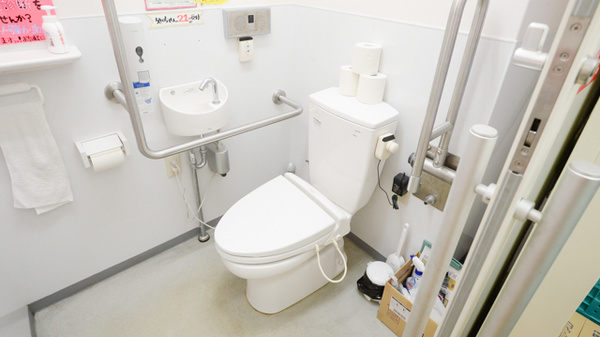スギ薬局　苦楽園店のお手洗い