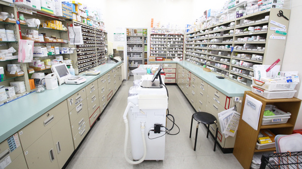 スギ薬局　尼崎南七松店の調剤室
