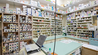 スギ薬局　服部西店の調剤室