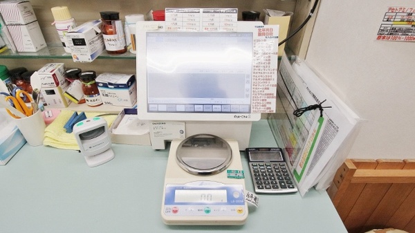 スギ薬局　豊橋中浜店の調剤器具