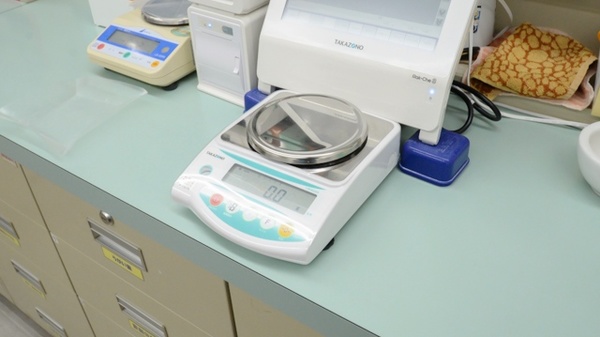 スギ薬局　一宮大浜店の調剤器具