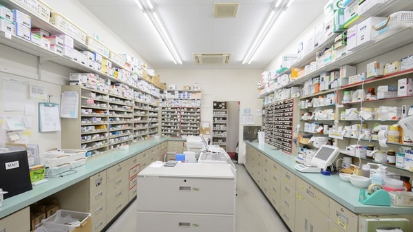 スギ薬局　一宮大浜店の調剤室