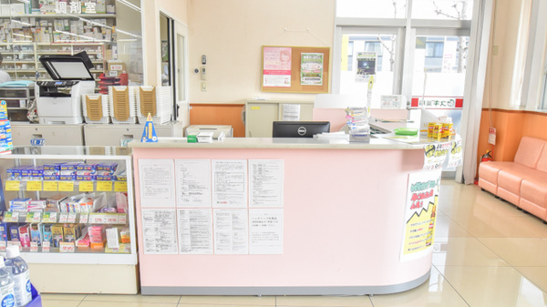 スギ薬局　寝屋川萱島店の受付/カウンター