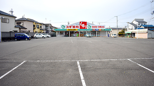 スギ薬局　岸和田上野店の駐車場