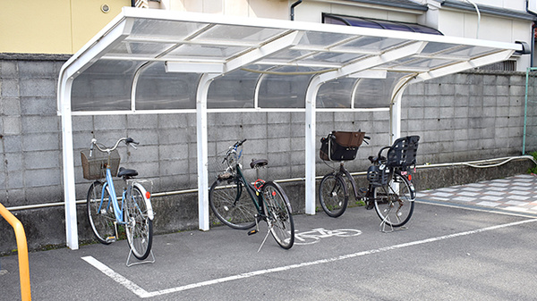 スギ薬局　岸和田上野店の駐輪場