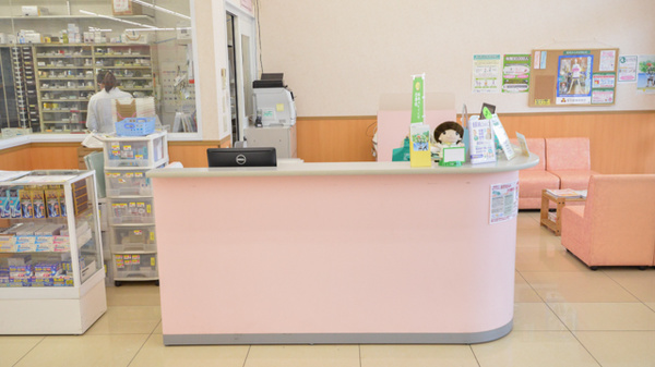 スギ薬局　堀の内店の受付/カウンター