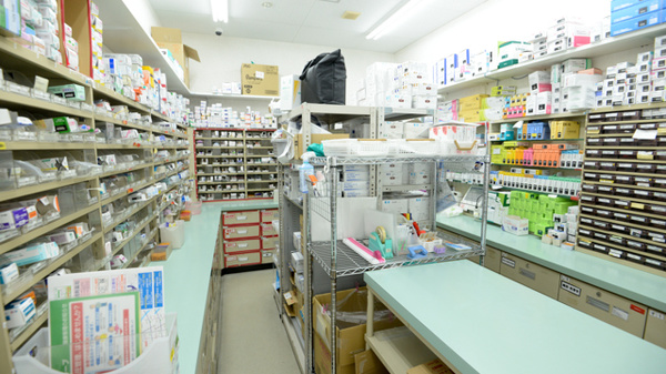 スギ薬局　東園田店の調剤室
