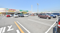 スギ薬局　サンシ生桑店の駐車場