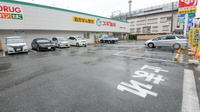 スギ薬局　吹田金田店の駐車場
