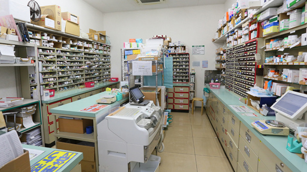 スギ薬局　大津富士見台店の調剤室