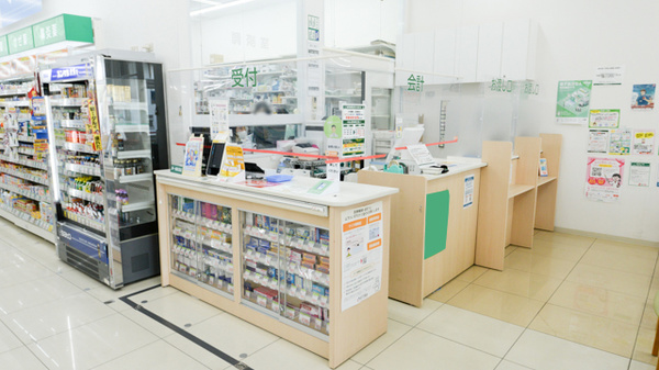スギ薬局　上坂部店の受付/カウンター