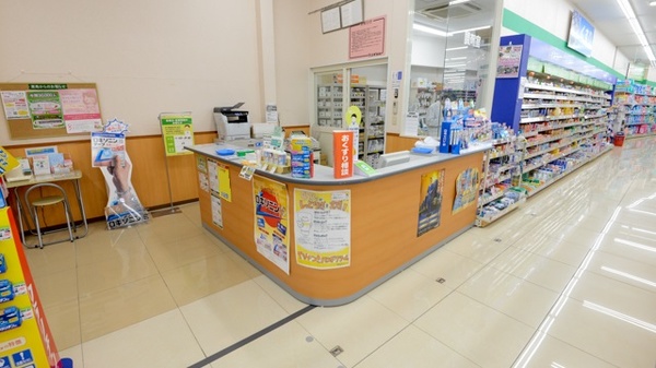 スギ薬局　豊中庄内店の受付/カウンター