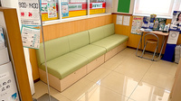 スギ薬局　岸和田山直店の待合スペース