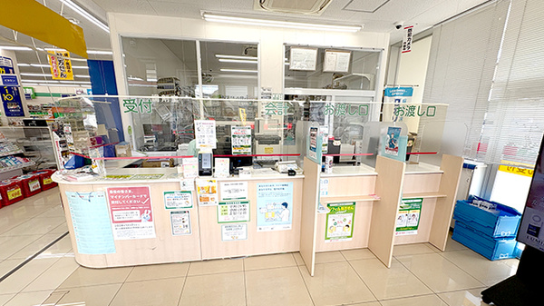 スギ薬局　東香里店の受付/カウンター