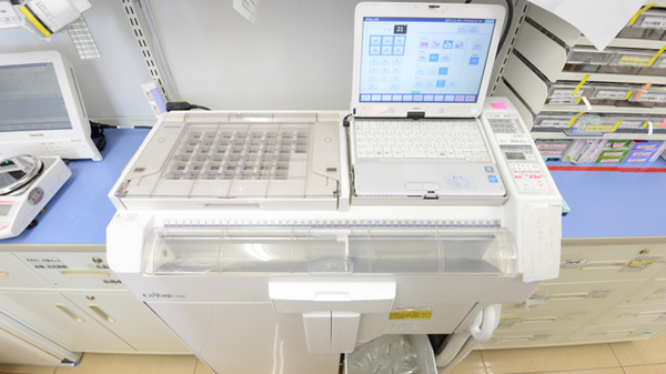 スギ薬局　常滑インター店の調剤器具