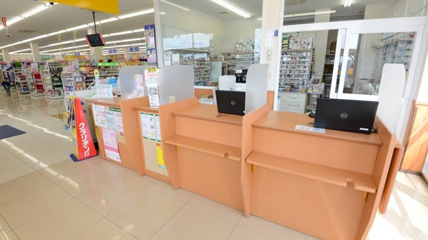スギ薬局　常滑インター店の受付/カウンター