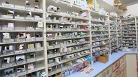 スギ薬局　河瀬店の薬棚