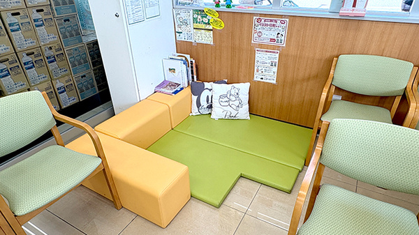スギ薬局　堺東雲店のキッズ用設備