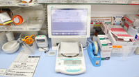 スギ薬局　水口松尾店の調剤器具