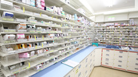 スギ薬局　西尾一色南店の薬棚