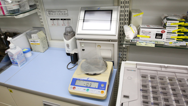 スギ薬局　西尾一色南店の調剤器具