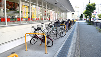 スギ薬局　豊中小曽根店の駐輪場
