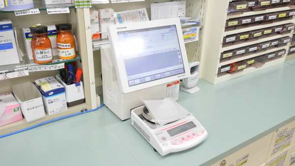スギ薬局　土岐店の調剤器具
