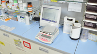 スギ薬局　高山駅西店の調剤器具