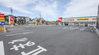 スギ薬局　白子店の駐車場