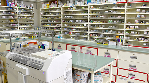 スギ薬局　岩津店の調剤室