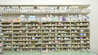 スギ薬局　岐阜都通店の薬棚