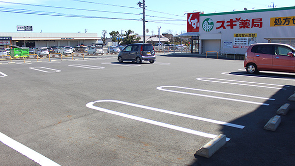 スギ薬局　島田三ツ合店の駐車場