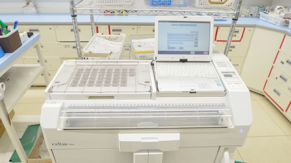スギ薬局　東御幸店の調剤器具