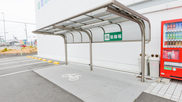 スギ薬局　愛西藤浪店の駐輪場