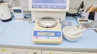 スギ薬局　前後店の調剤器具