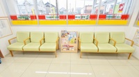 スギ薬局　豊田高上店の待合スペース
