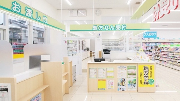 スギ薬局　東大友店の受付/カウンター
