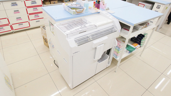 スギ薬局　東大友店の調剤器具