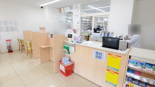 スギ薬局　梅津調剤店の受付/カウンター