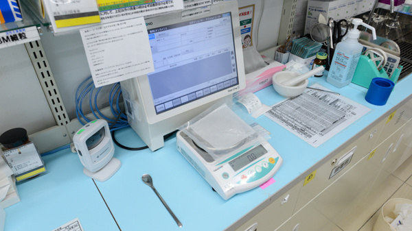 スギ薬局　梅津調剤店の調剤器具