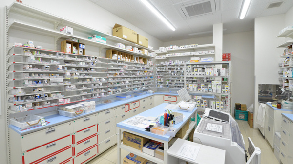 スギ薬局　穂積駅西店の調剤室