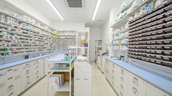スギ薬局　豊明三崎店の調剤室