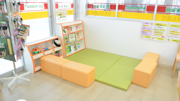 スギ薬局　松阪川井町店のキッズ用設備