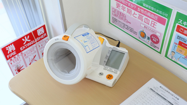 スギ薬局　富田林若松店の血圧計