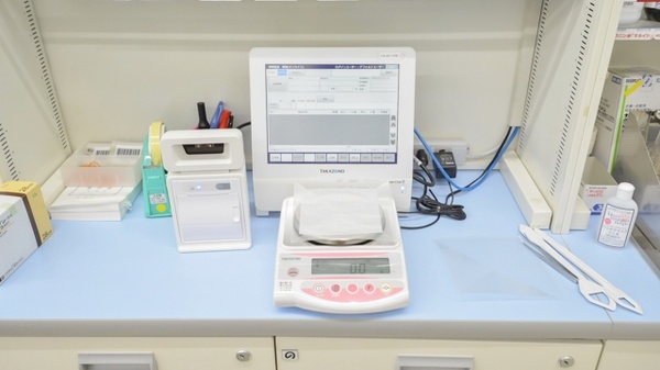 スギ薬局　各務原市役所前店の調剤器具