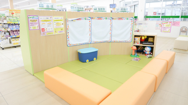 スギ薬局　有楽店のキッズ用設備