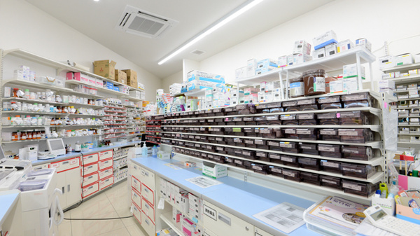スギ薬局　森岡店の調剤室