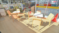 スギ薬局　粟野東店の待合スペース