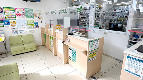 スギ薬局　下鴨店の受付/カウンター